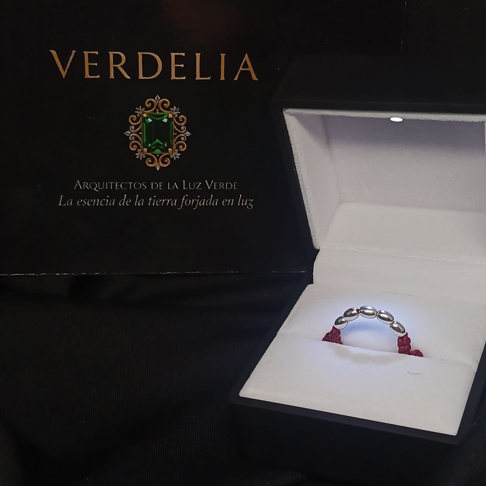 Anillo Tejido 'Hilo Rojo de Protección' en Plata 925
